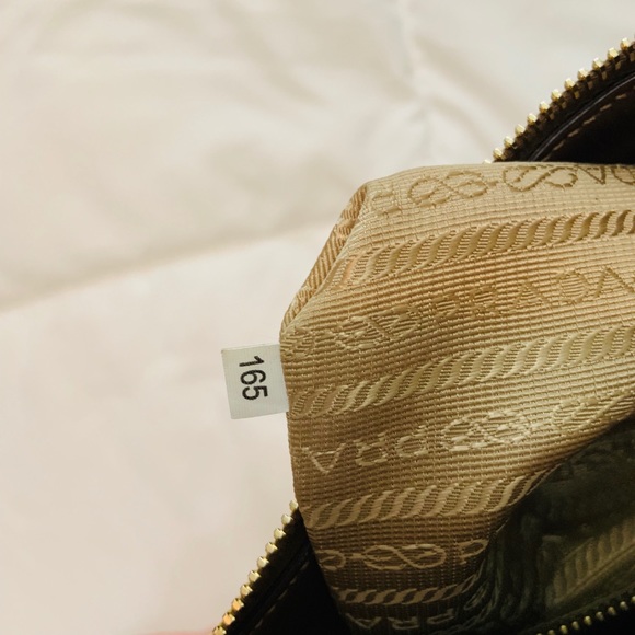 🚫SOLD🚫Prada Crossbody bag! - Picture 3 of 6